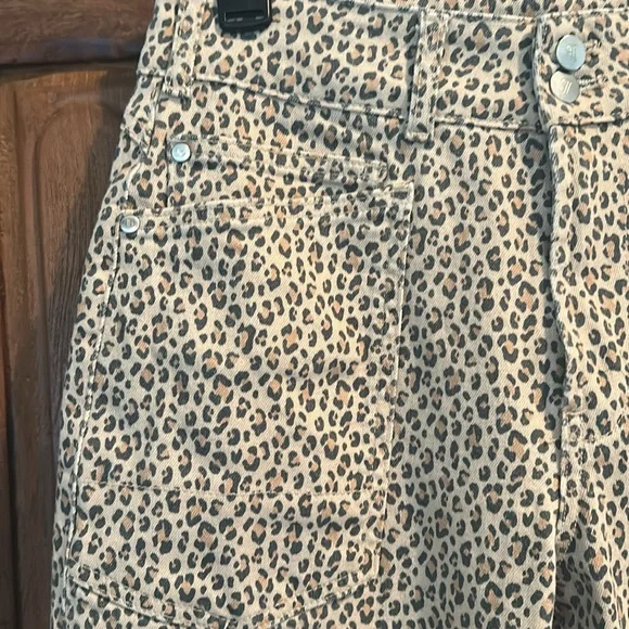 Anthropologie Wanderer Animal Print Jeans - Picture 2 of 6